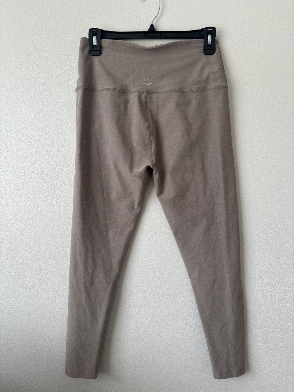 Spacedye Caught in The Midi High Waisted Legging women’s size XL in a tan color